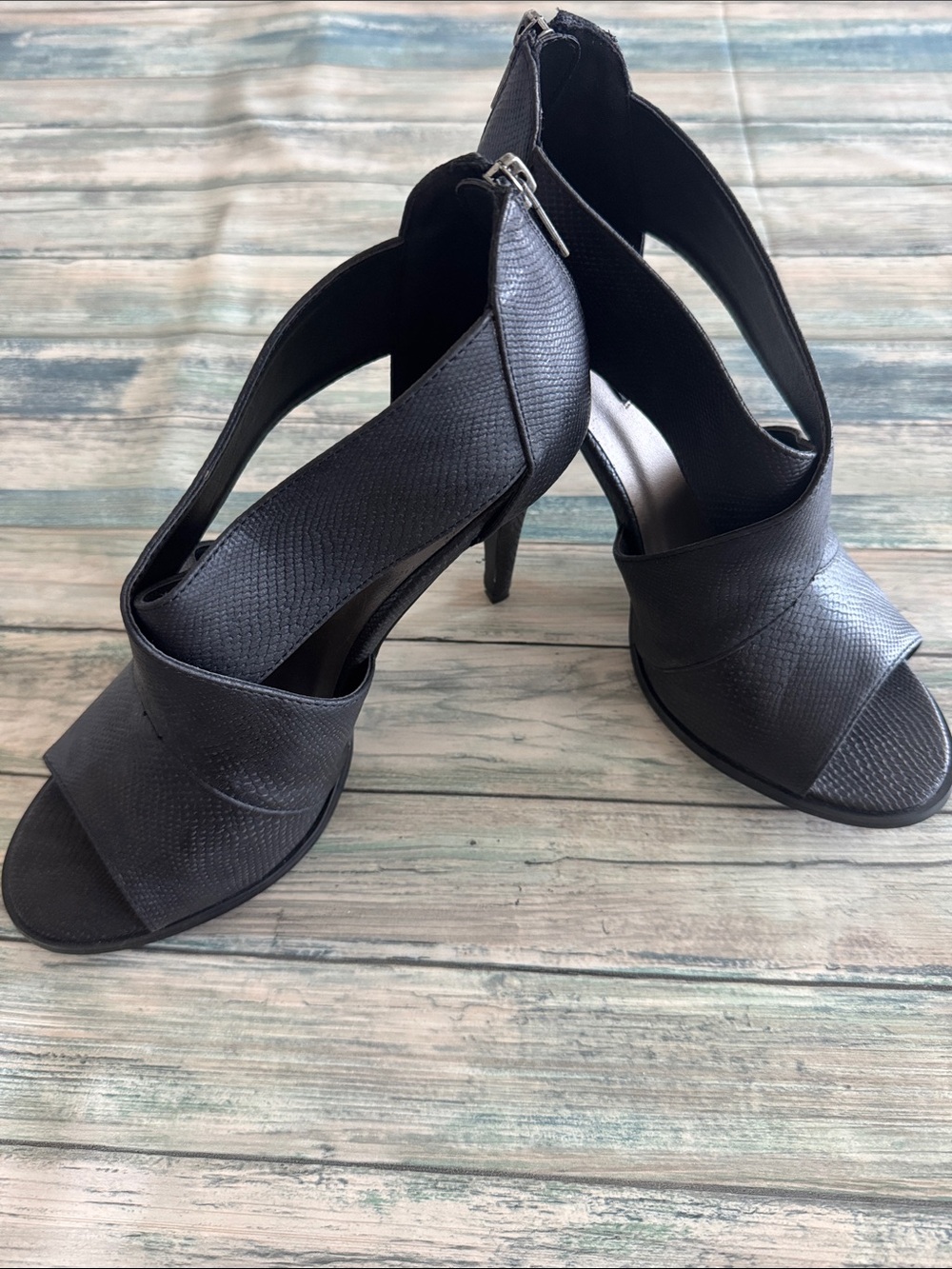 (NWOT) Michael Antonio Black Textured Open-Toe Back-Zip Heels (Sz: 11)